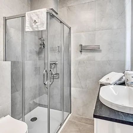 Z Basenem I Saunami Stone Hill Vip Centrum By Royal Aparts Daire Szklarska Poreba