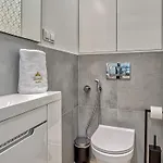 Z Basenem I Saunami Stone Hill Vip Centrum By Royal Aparts *