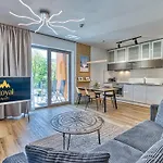 Apartment Z Basenem I Saunami Stone Hill Vip Centrum By Royal Aparts *