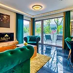 Z Basenem I Saunami Stone Hill Vip Centrum By Royal Aparts Szklarska Poreba