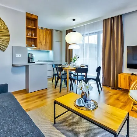 Z Basenem I Saunami Stone Hill Vip Centrum By Royal Aparts Apartment *