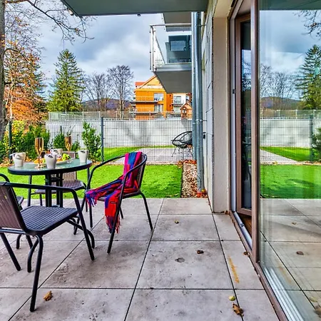 Z Basenem I Saunami Stone Hill Vip Centrum By Royal Aparts Apartment