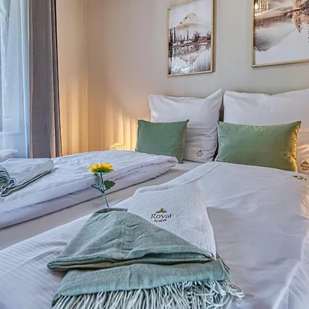 Z Basenem I Saunami Stone Hill Vip Centrum By Royal Aparts Apartment