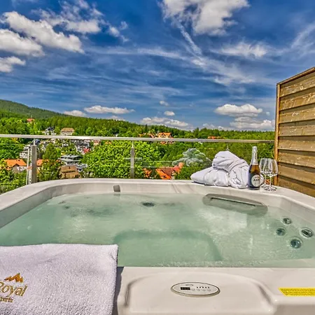 Z Basenem I Saunami Stone Hill Vip Centrum By Royal Aparts Apartmán